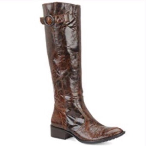 Born Crown Shoes - NWOT Born Crown leather distressed boots Born. 6.5